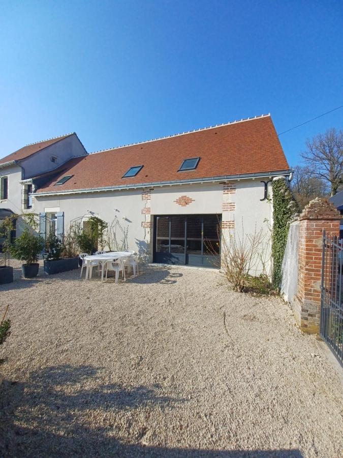 Reve De Loire Gite Au Calme Au Pied Des Chateaux De La Loire 온자인 외부 사진